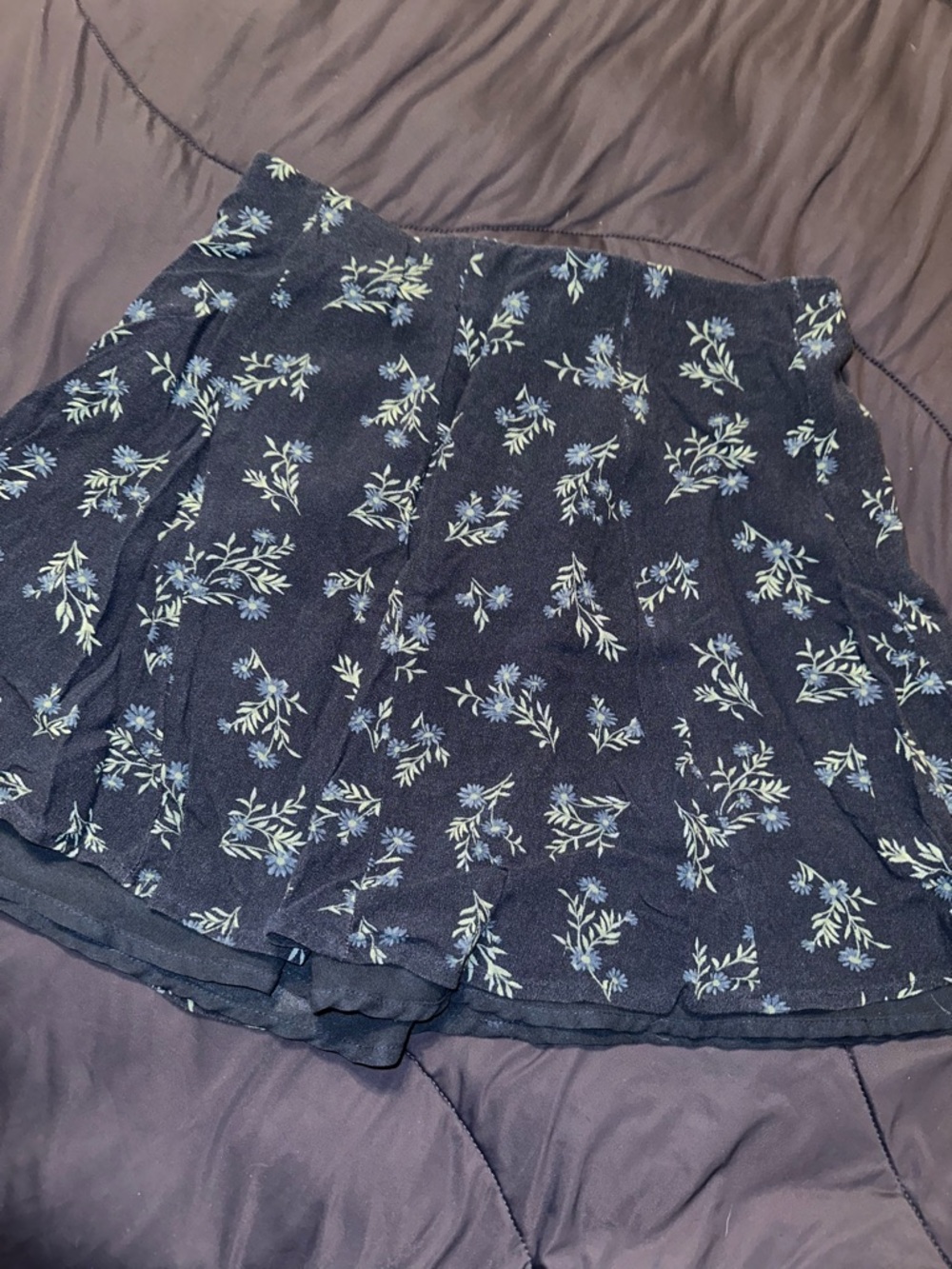 American Eagle Outfitters Navy Floral Skater Mini Skirt - Picture 2 of 2